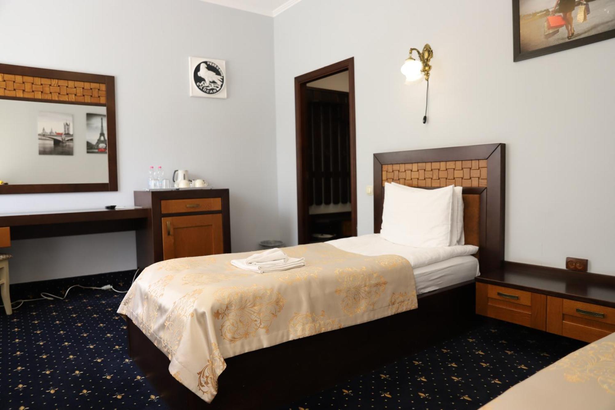 Sapsan Hotel Ternopil Exterior photo